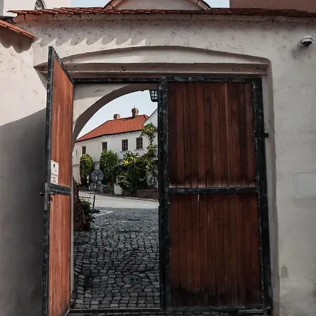 Apartments In The Historic Part Of Znojmo Exterior photo